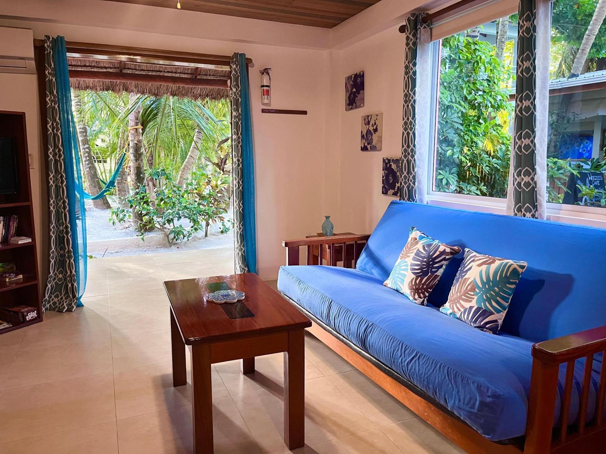 Palmetto Garden Cottage Caye Caulker Exterior photo